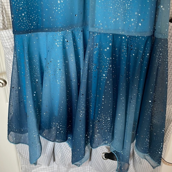 Finesse prom dress - Picture 3 of 6